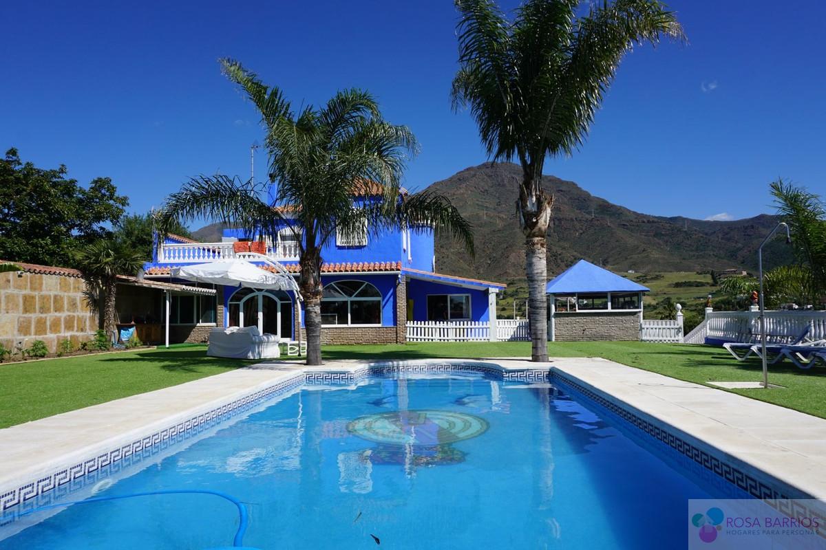 Venta de villa en Estepona