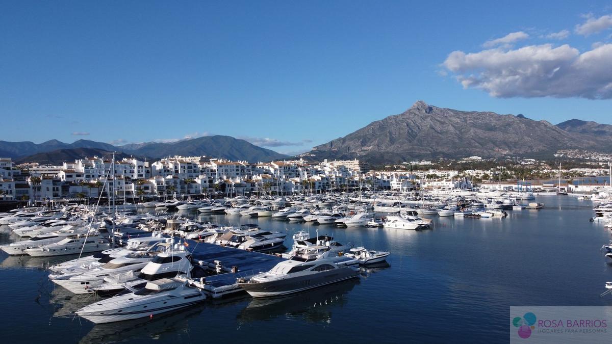 Zu verkaufen von appartement in
 Puerto Banús