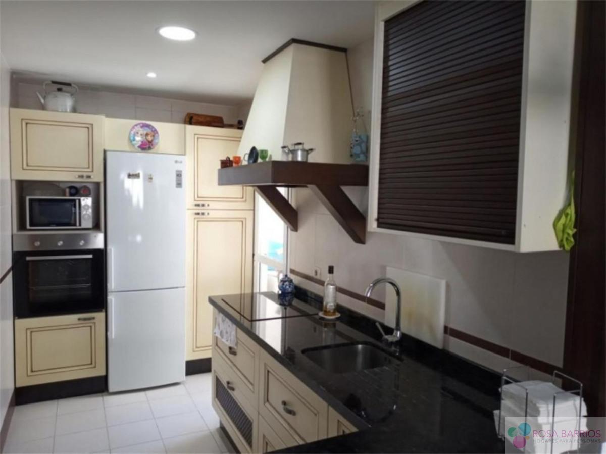 For sale of apartment in Estepona