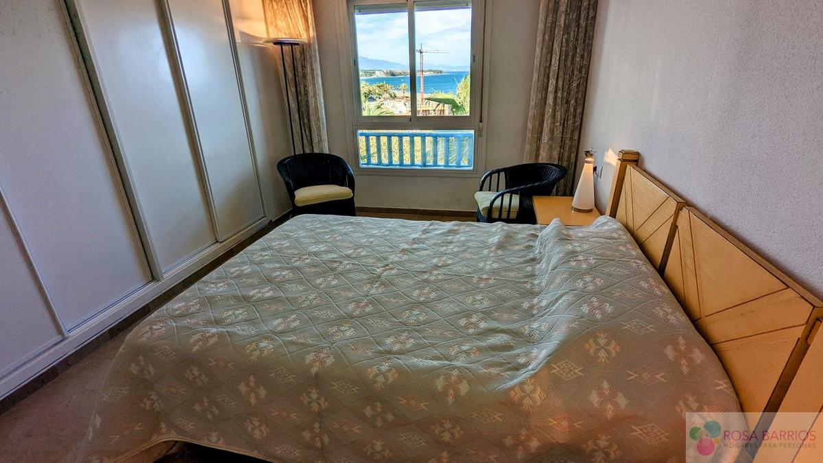 For sale of apartment in Estepona