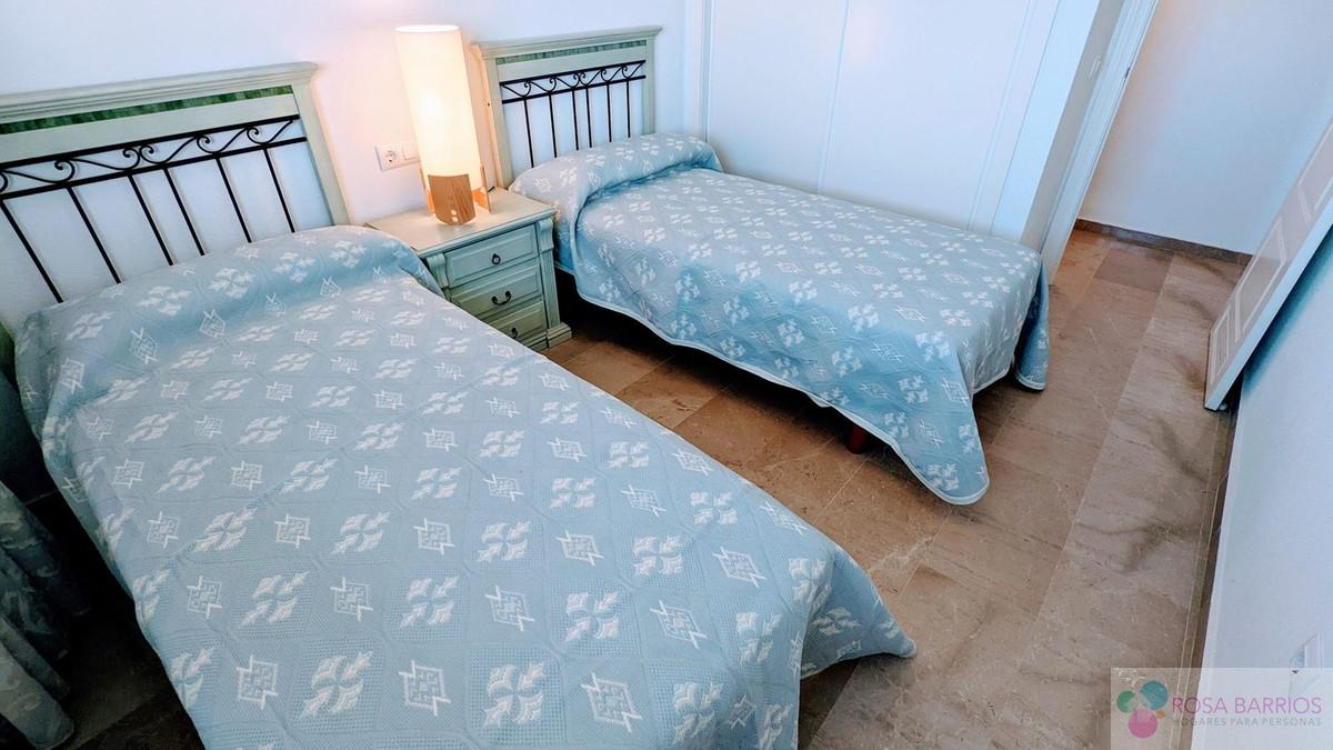 For sale of apartment in Estepona