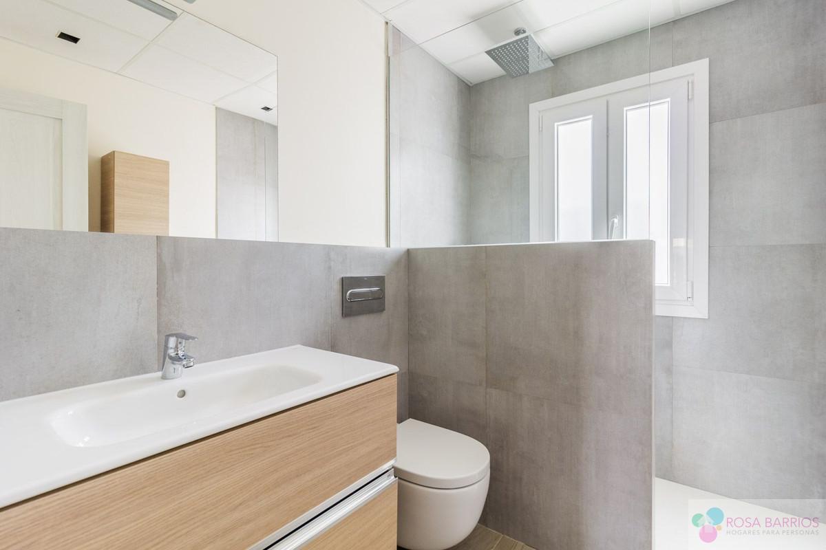 For sale of villa in Estepona