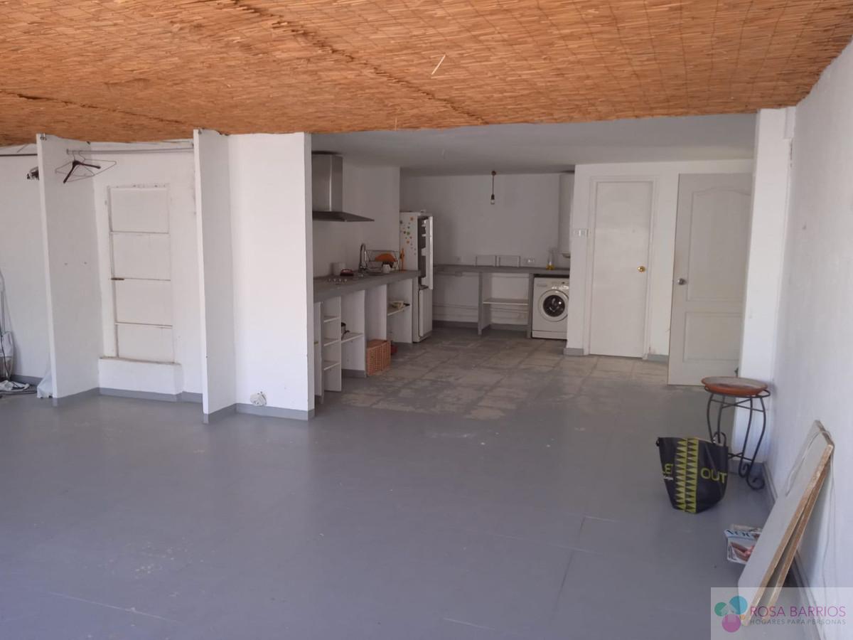 For sale of commercial in Marbella