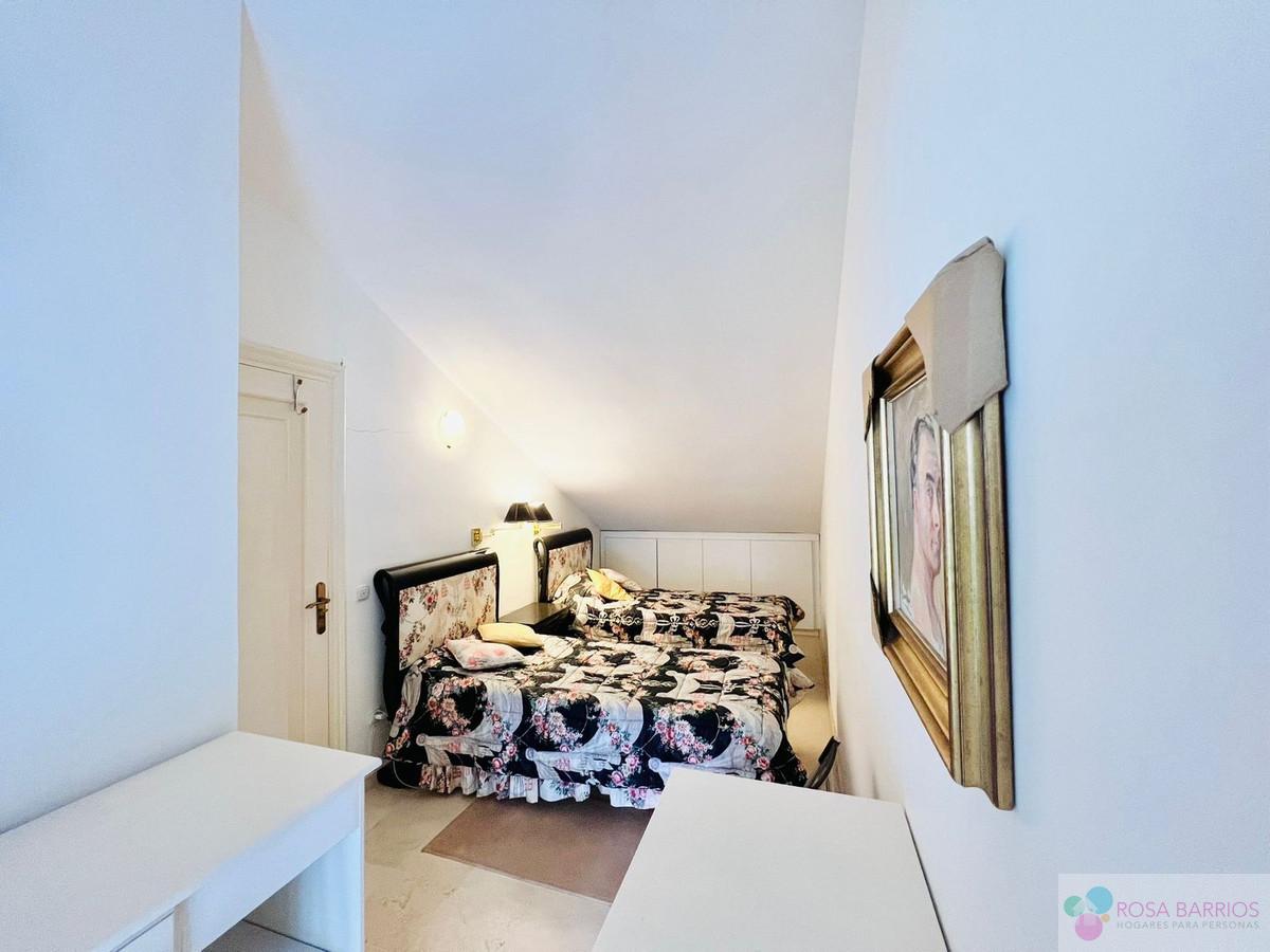Zu verkaufen von villa in
 Nueva Andalucía