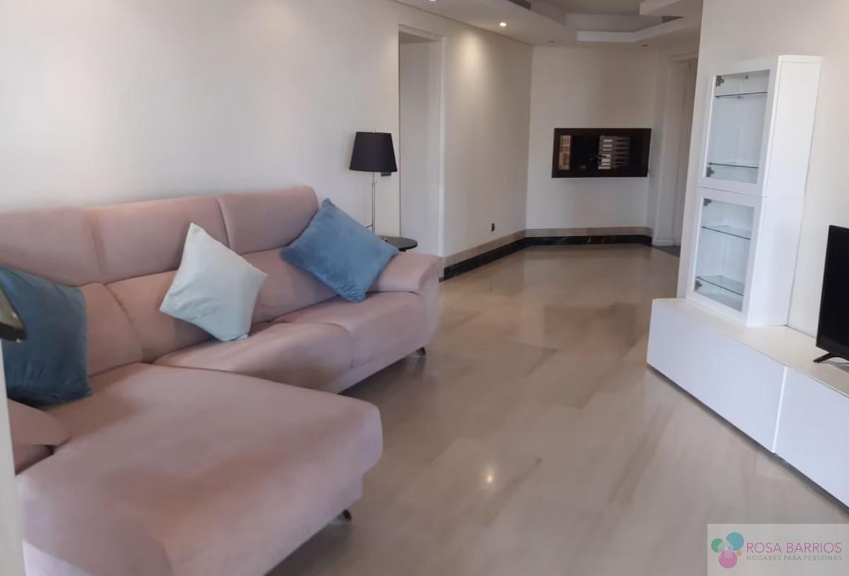 For sale of apartment in Estepona