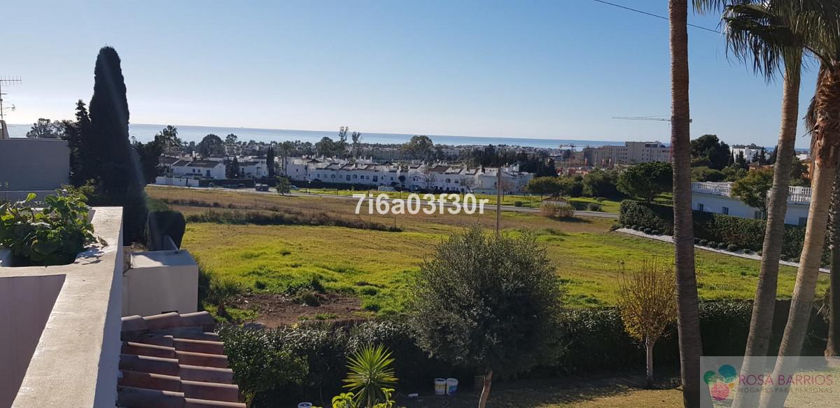 Zu verkaufen von villa in
 Estepona