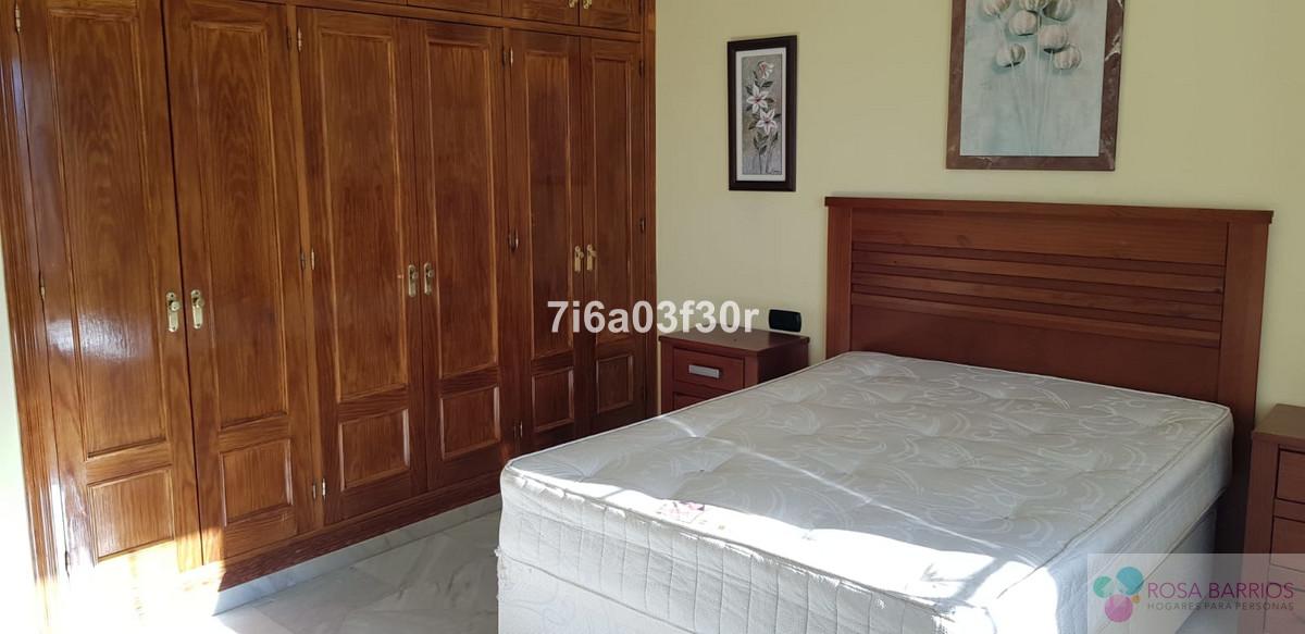 Zu verkaufen von villa in
 Estepona