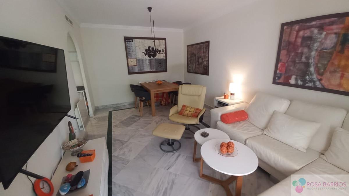 For sale of apartment in Puerto Banús