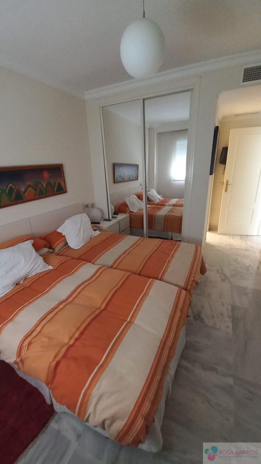 For sale of apartment in Puerto Banús