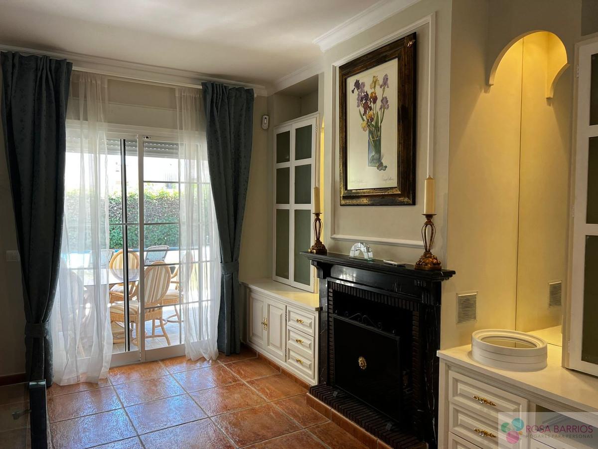 Venta de villa en Nueva Andalucía