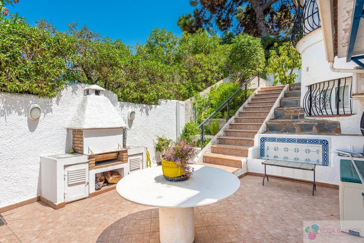For sale of villa in Guadalmina Alta