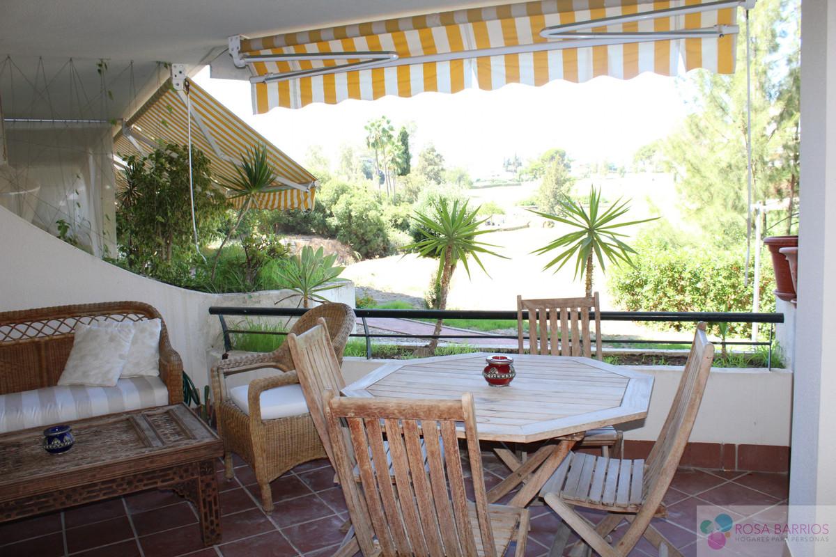 For sale of apartment in Guadalmina Alta