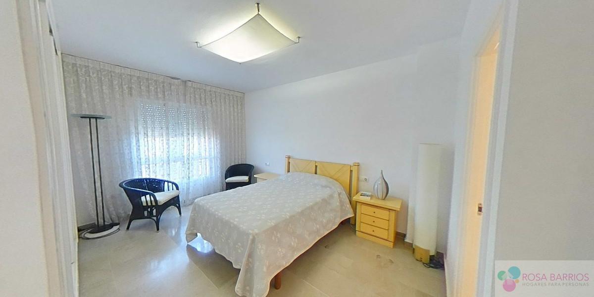 For sale of apartment in Estepona