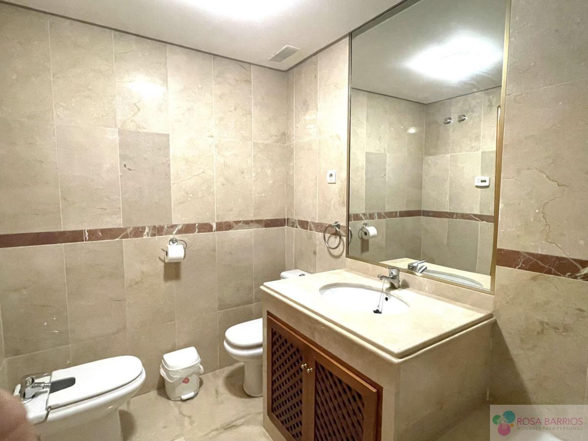 For sale of apartment in Marbella