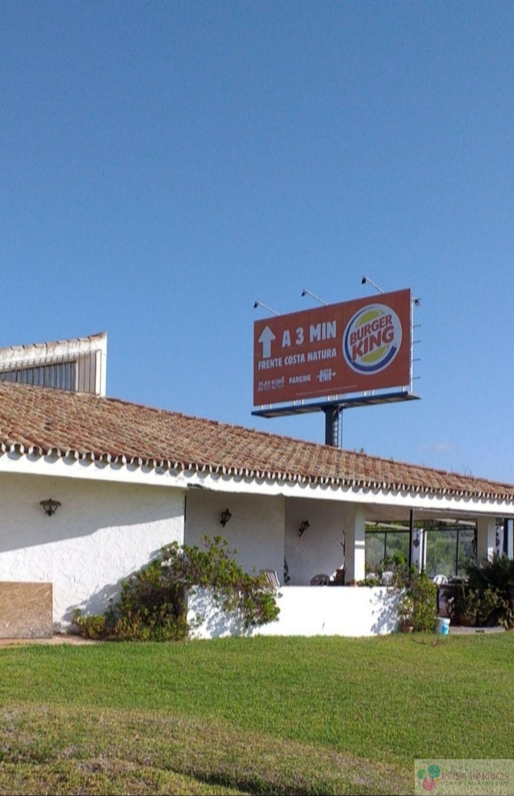 Venta de local comercial en Estepona