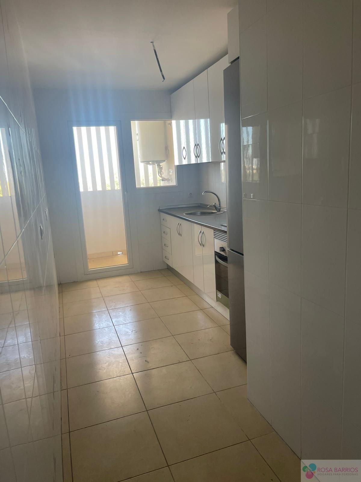 For sale of penthouse in Nueva Andalucía