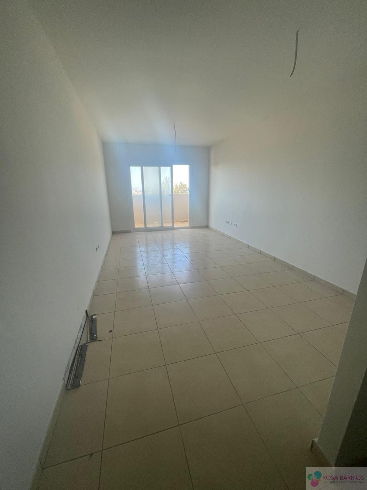 For sale of penthouse in Nueva Andalucía