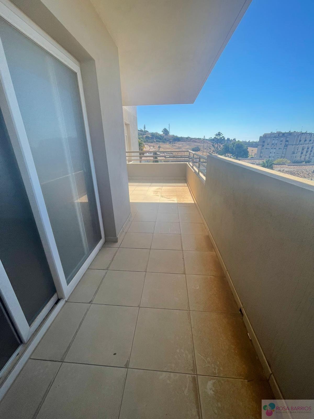 For sale of penthouse in Nueva Andalucía