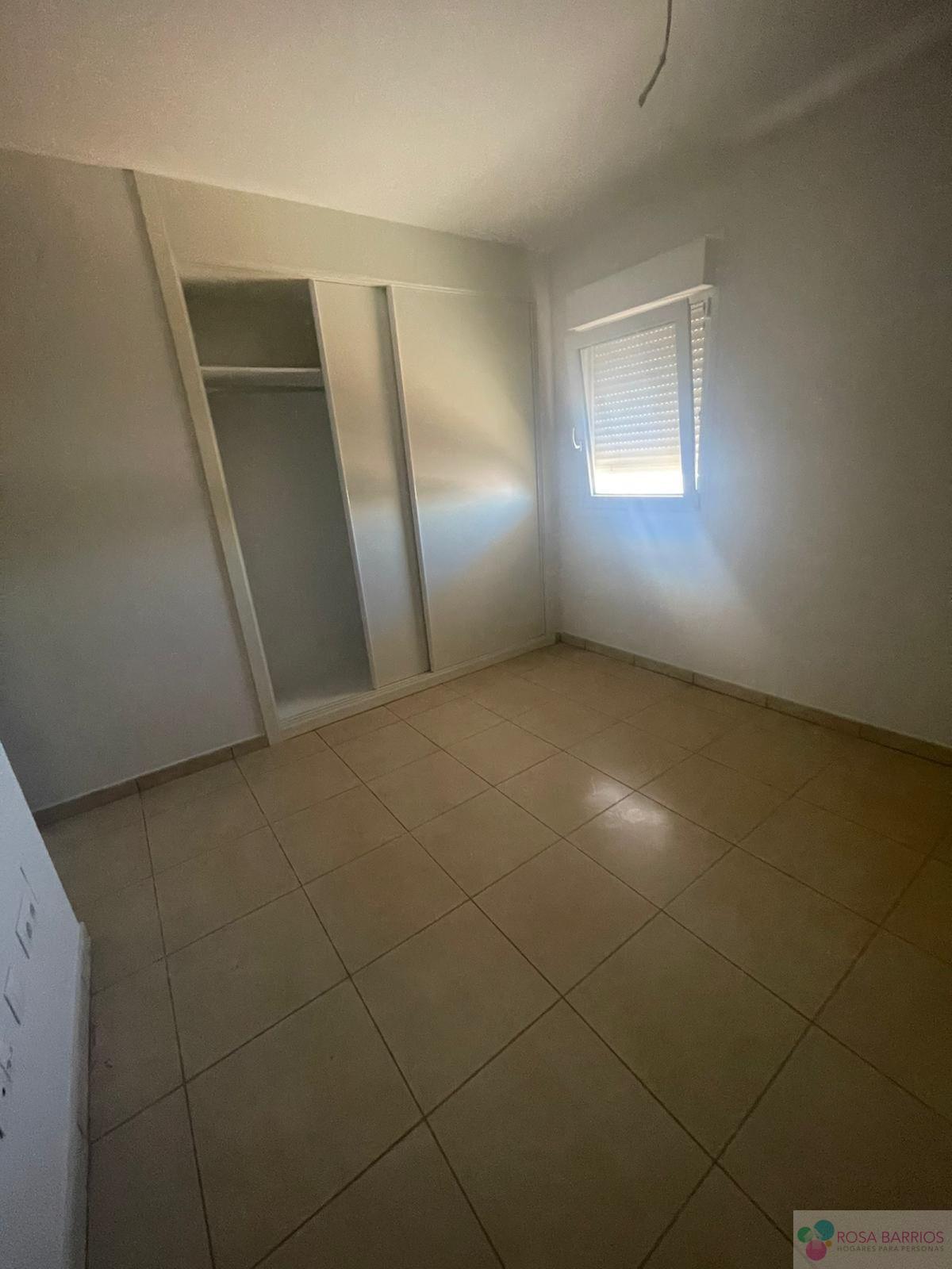 For sale of penthouse in Nueva Andalucía