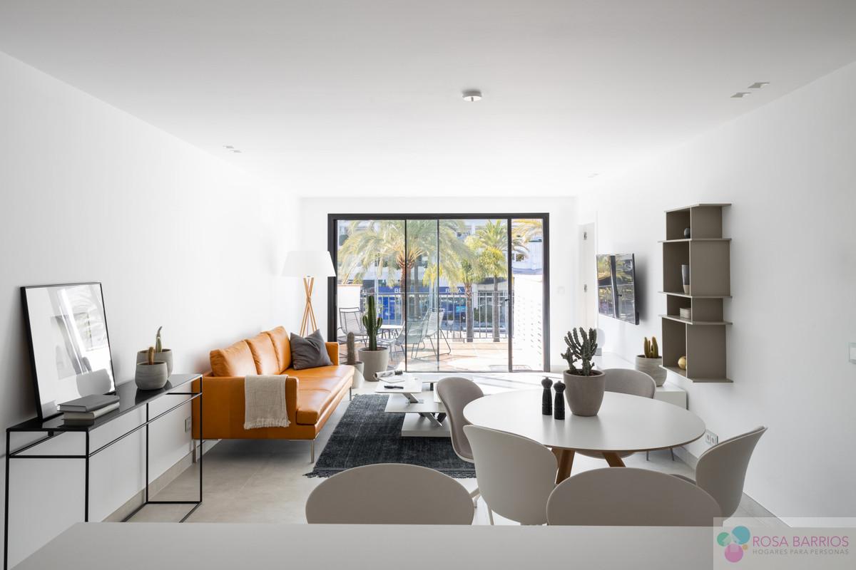 For sale of apartment in Puerto Banús