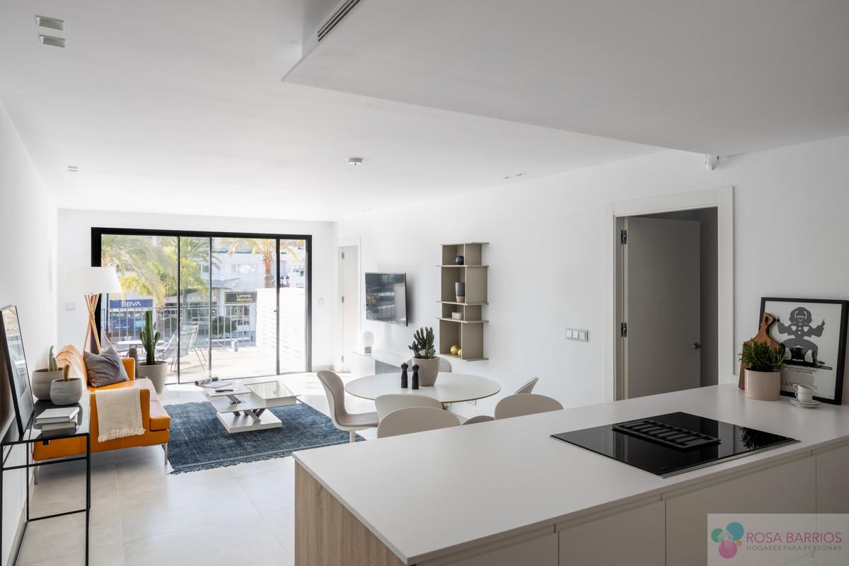 For sale of apartment in Puerto Banús