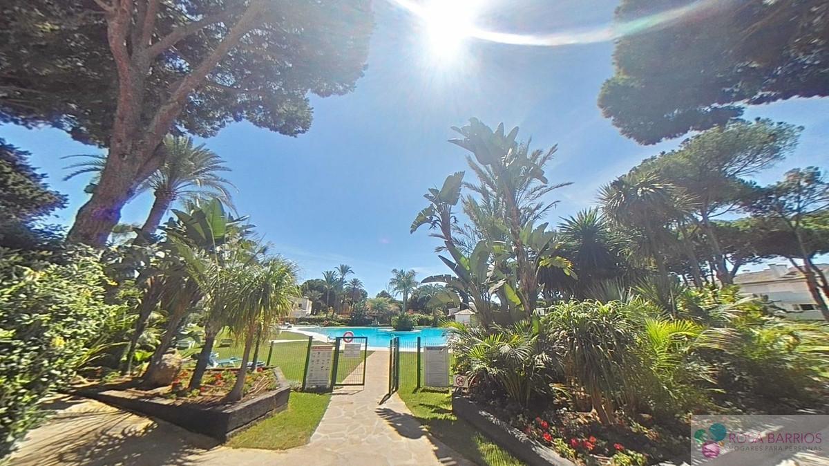 For sale of apartment in Estepona