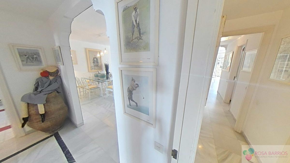 For sale of apartment in Estepona