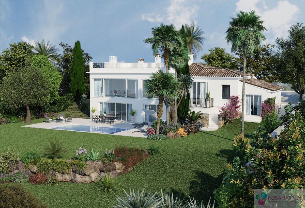 For sale of villa in Guadalmina Alta