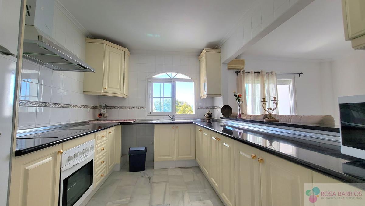 For sale of apartment in Estepona