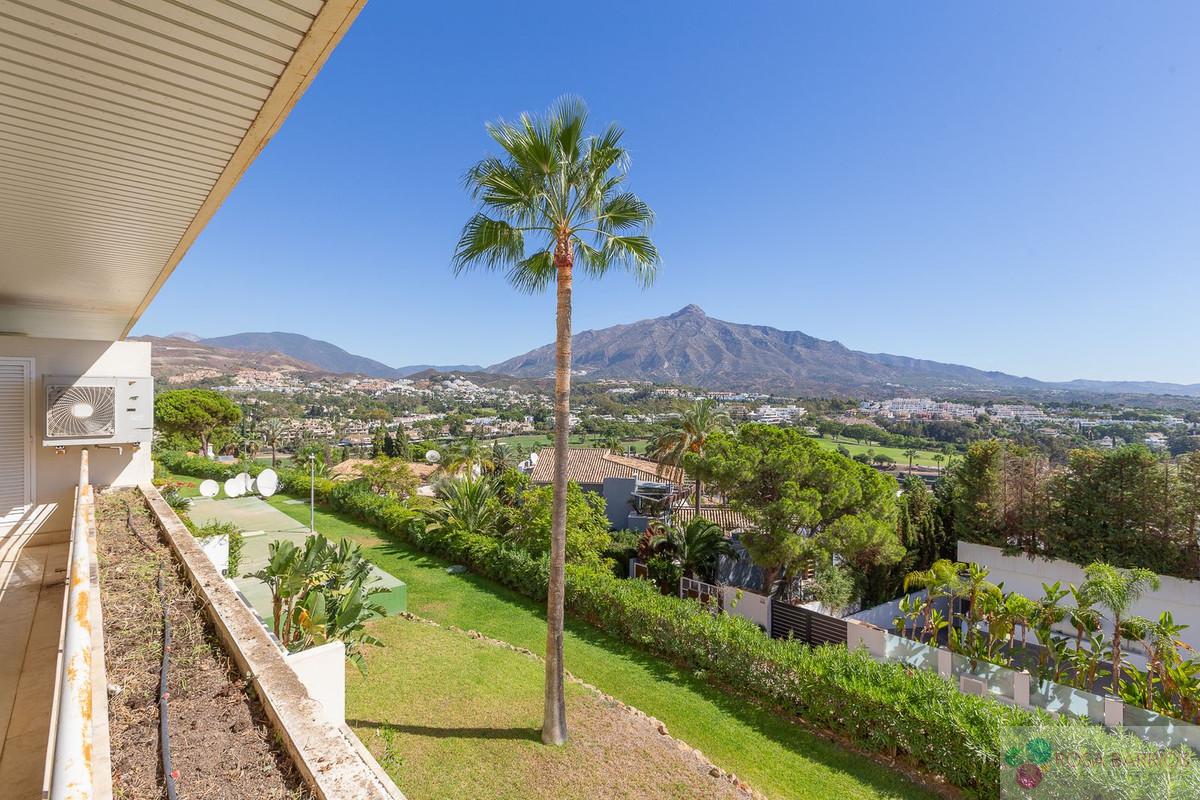 Zu verkaufen von appartement in
 Nueva Andalucía