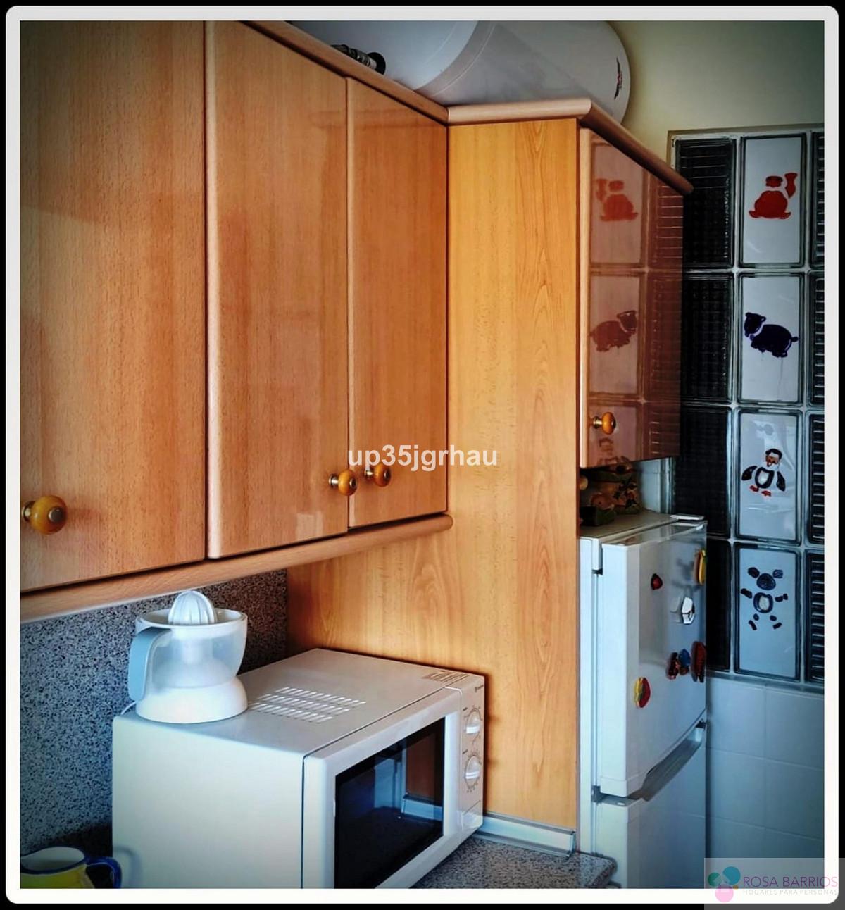 For sale of penthouse in Estepona