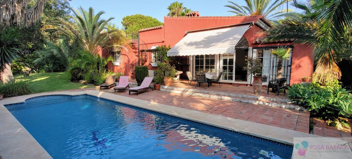 For sale of villa in Marbella