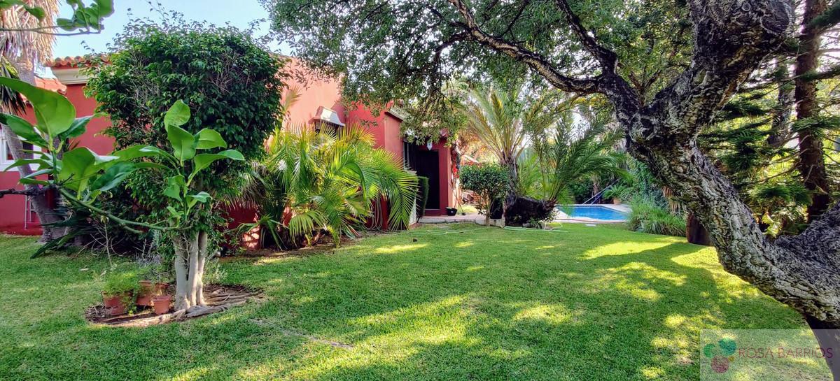 For sale of villa in Marbella
