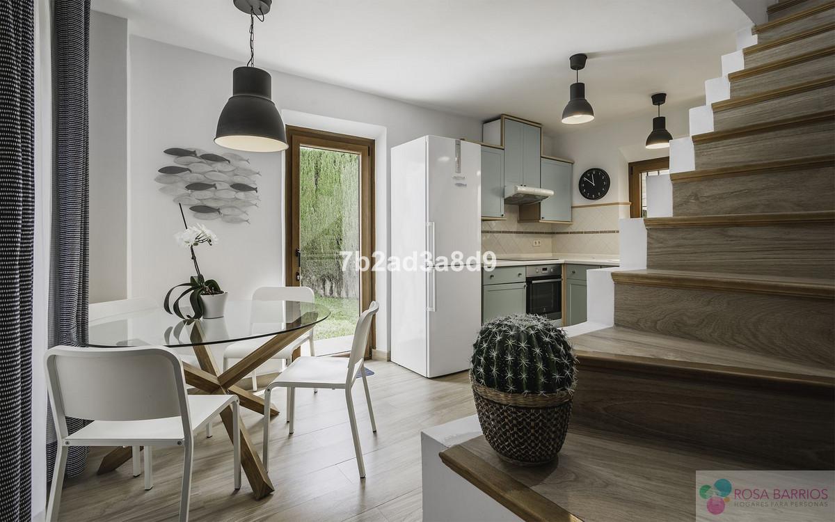 Zu verkaufen von villa in
 Nueva Andalucía
