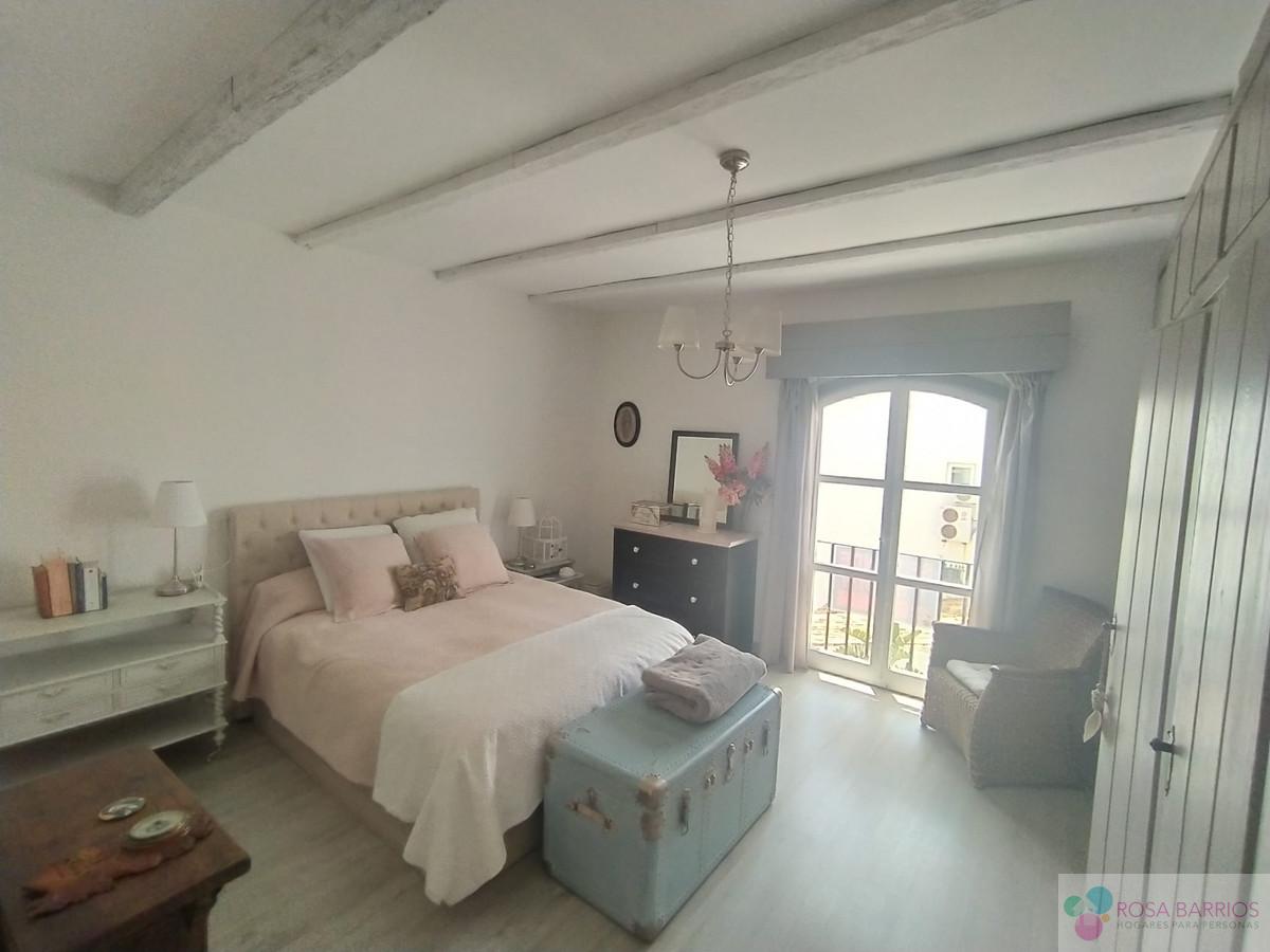 For sale of apartment in Puerto Banús