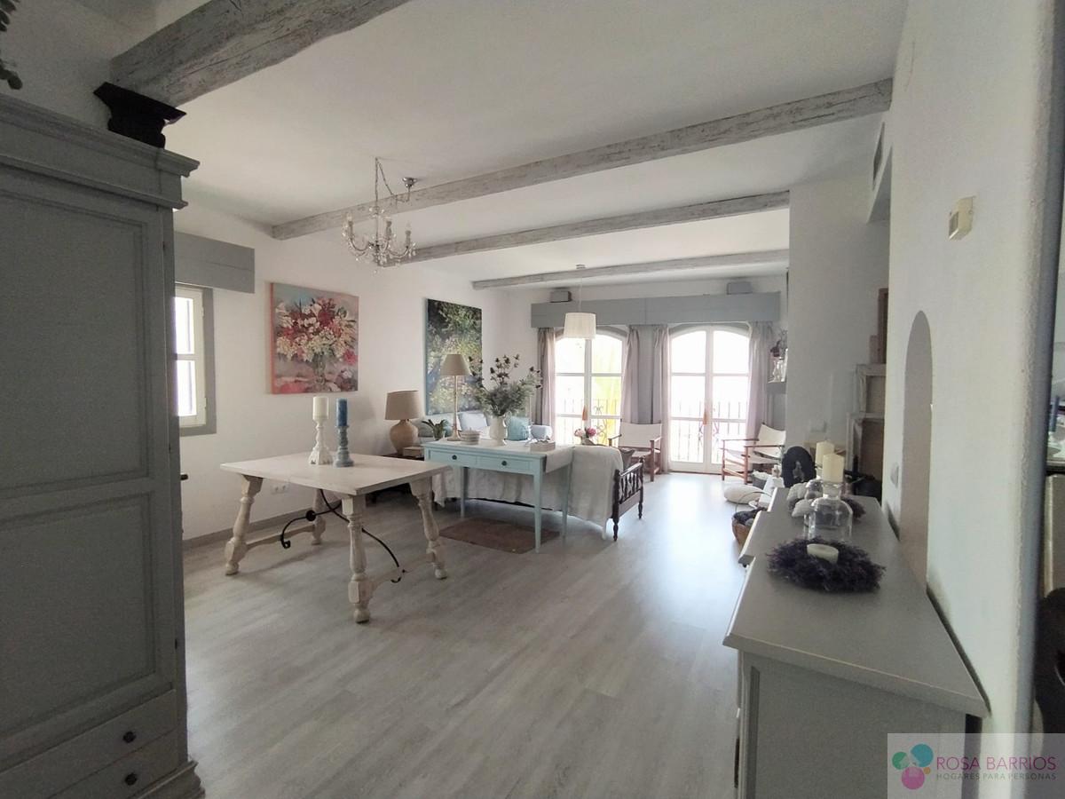 For sale of apartment in Puerto Banús