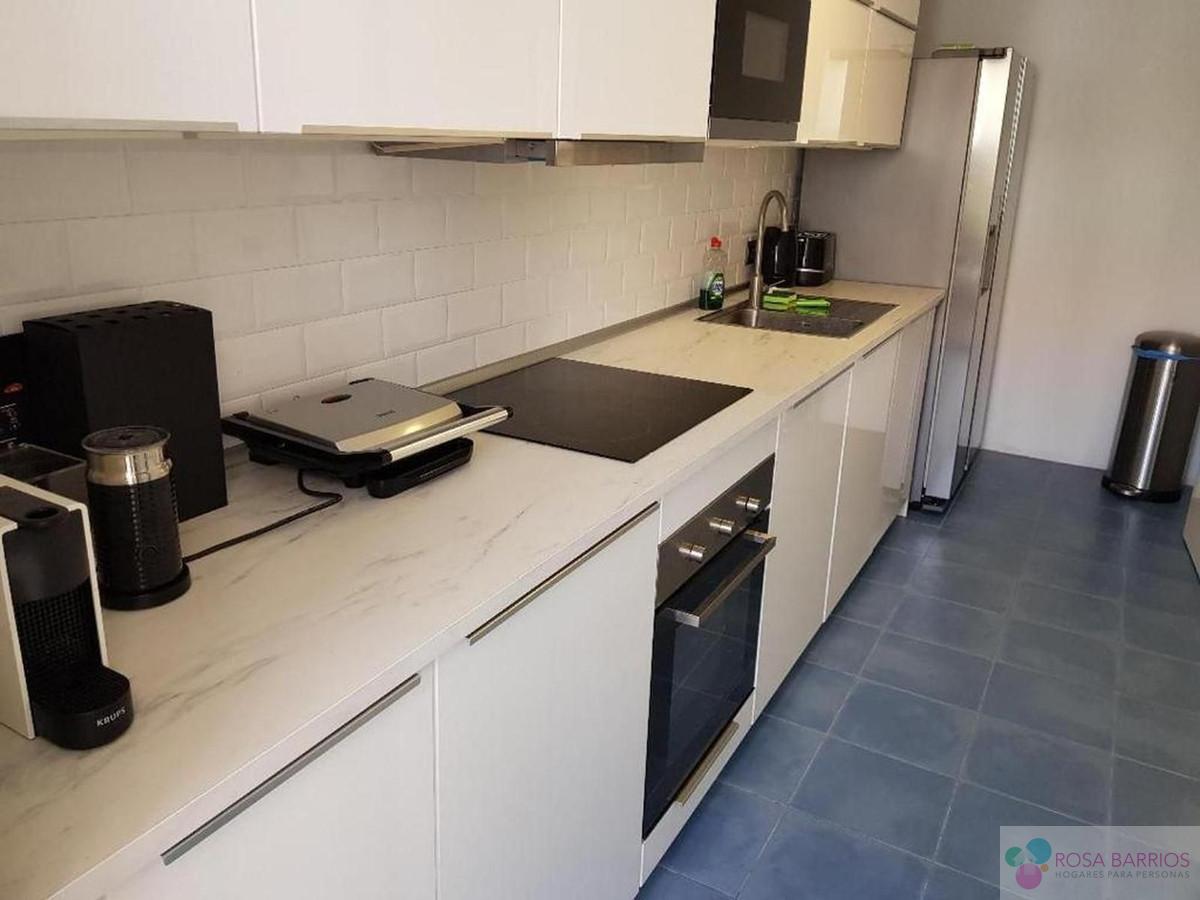 For sale of apartment in Nueva Andalucía