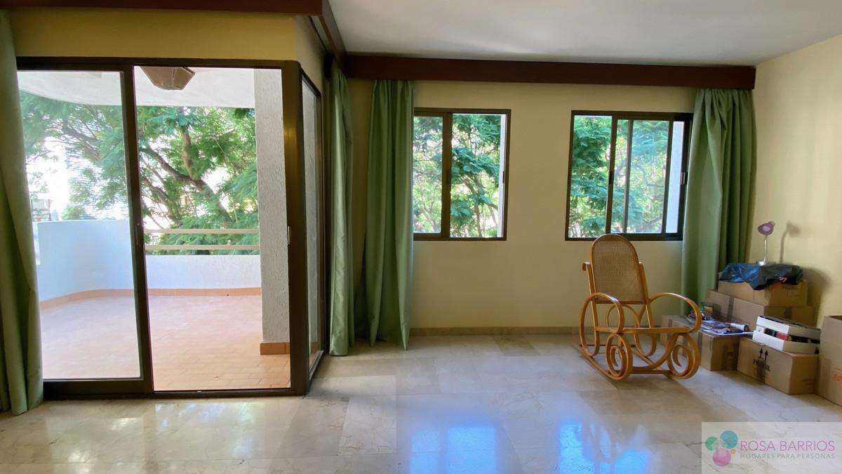 For sale of apartment in Marbella