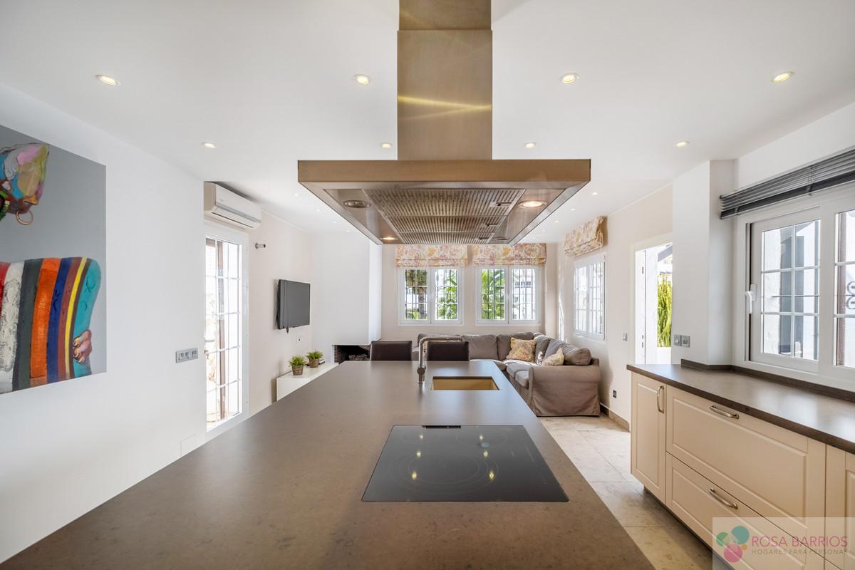 Zu verkaufen von appartement in
 Nueva Andalucía