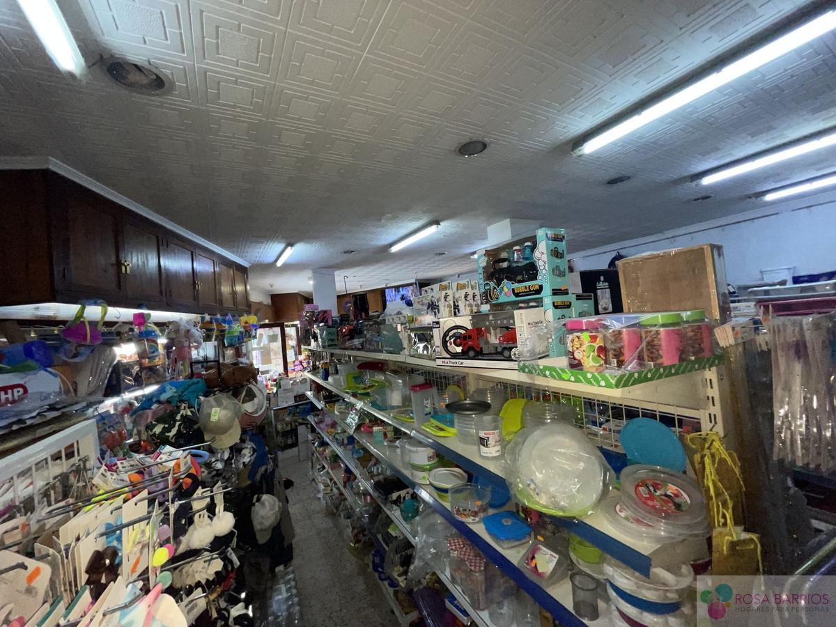 Venta de local comercial en Estepona