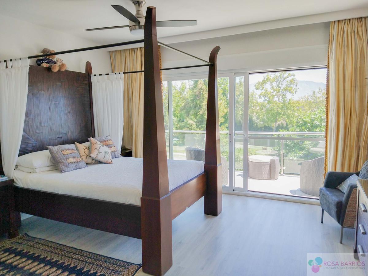 For sale of villa in Guadalmina Alta