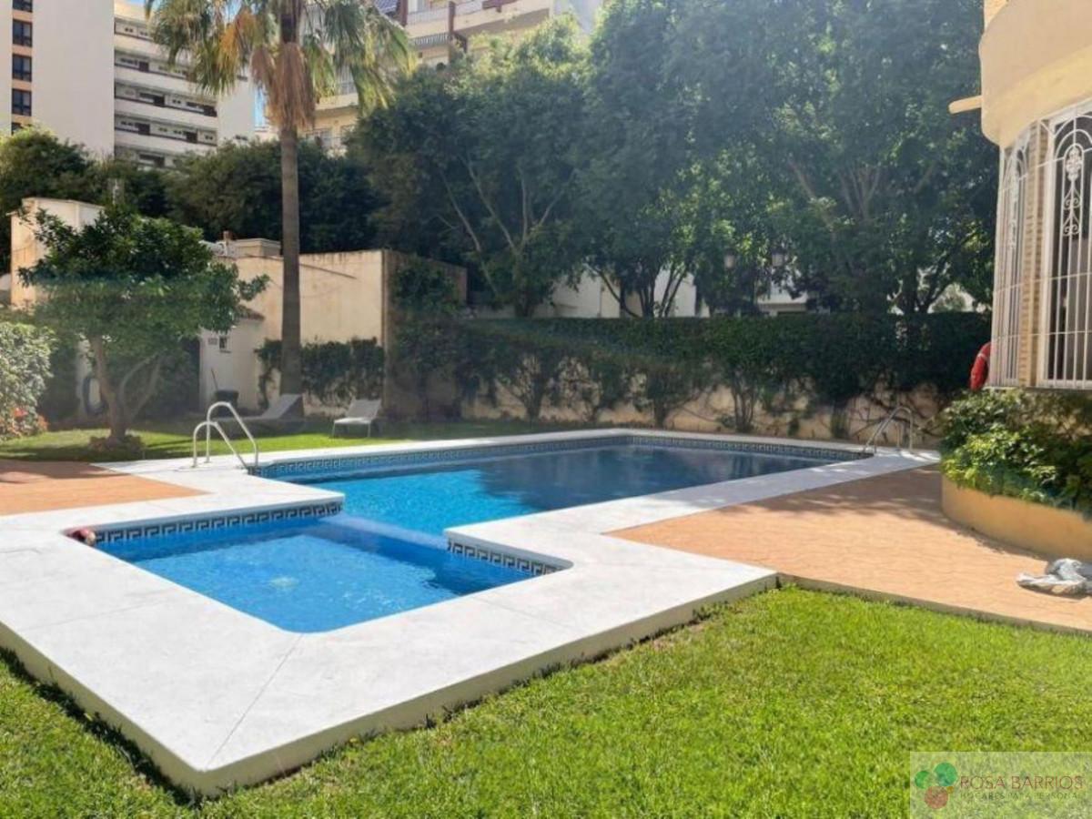 For sale of apartment in Marbella