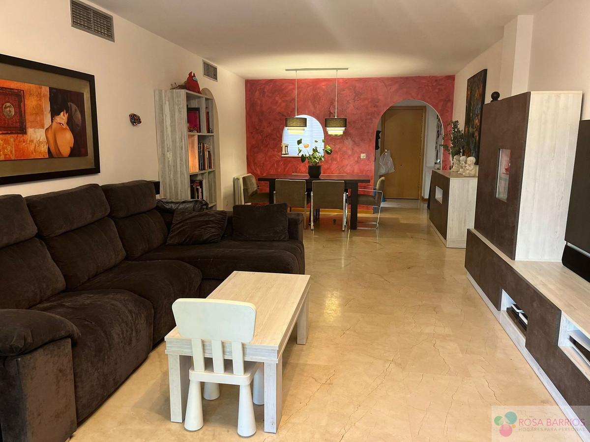 For sale of apartment in Guadalmina Alta