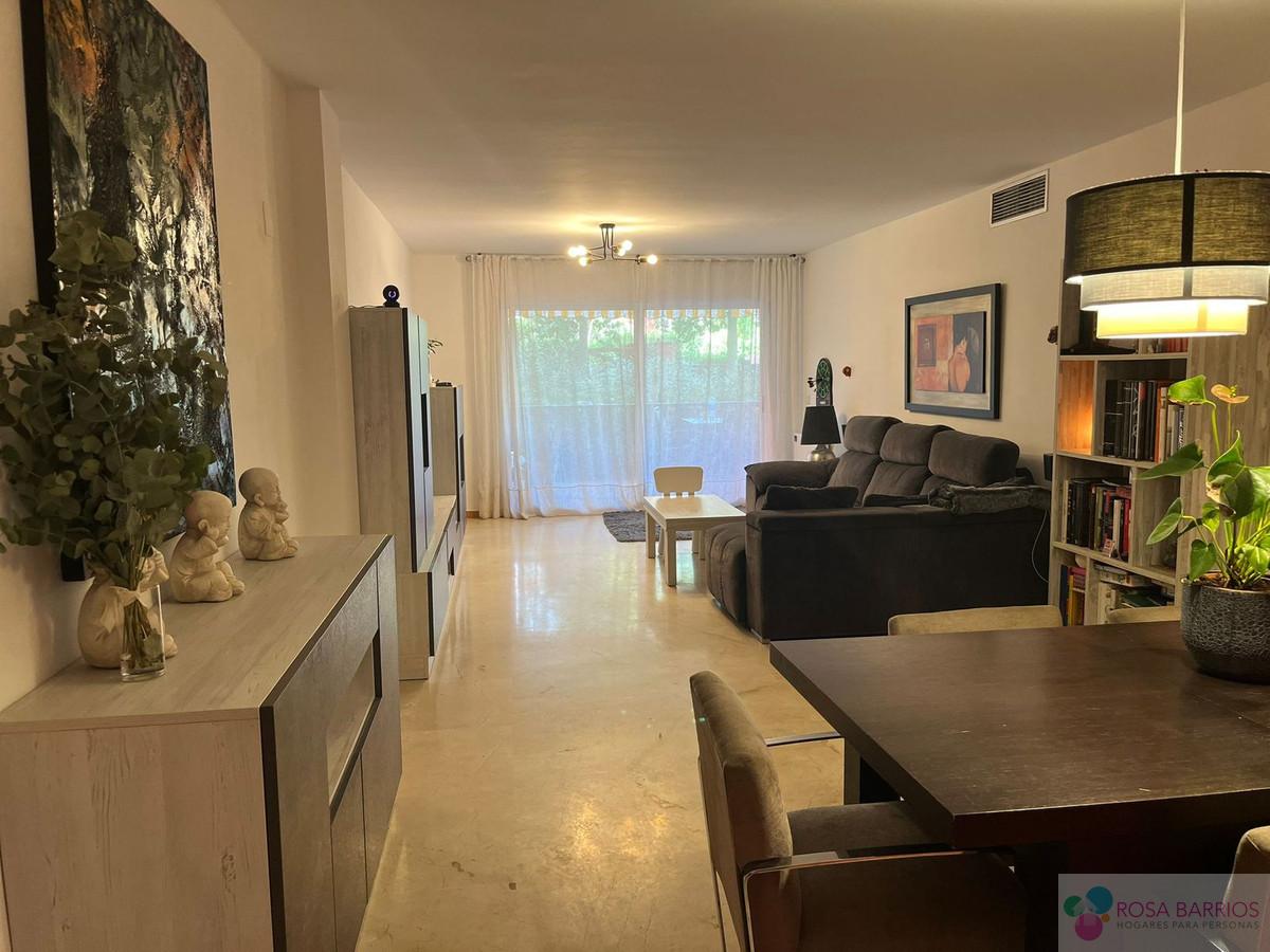 For sale of apartment in Guadalmina Alta