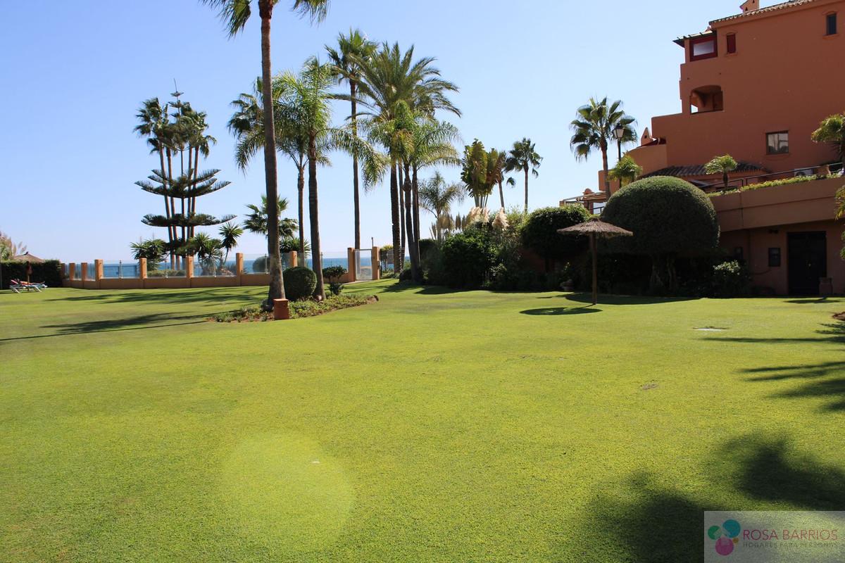 For sale of apartment in Estepona