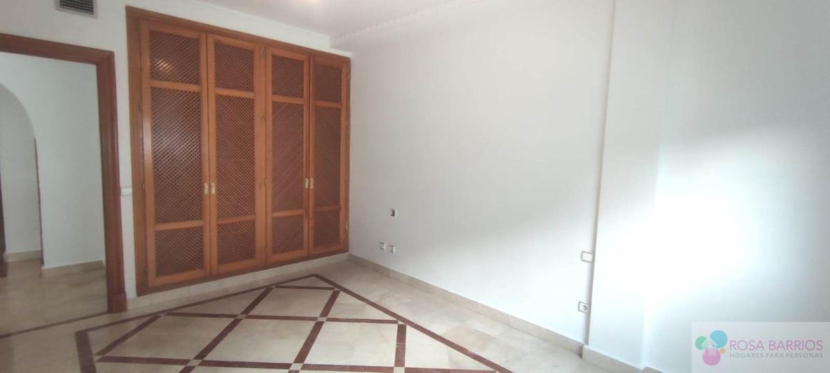 Zu verkaufen von appartement in
 Nueva Andalucía