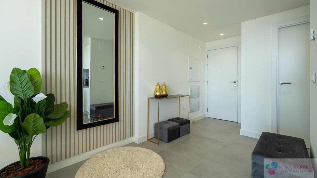 For sale of penthouse in Estepona