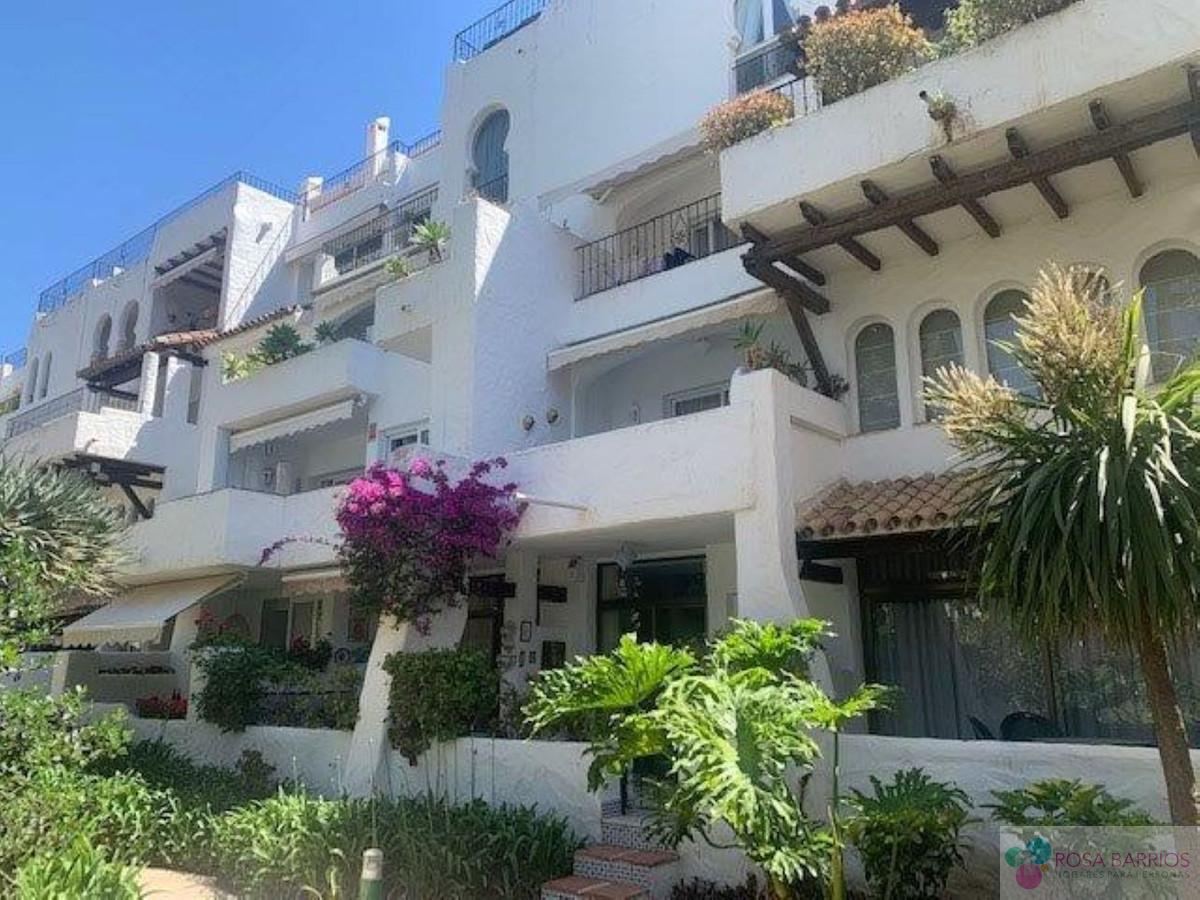 For sale of apartment in Puerto Banús