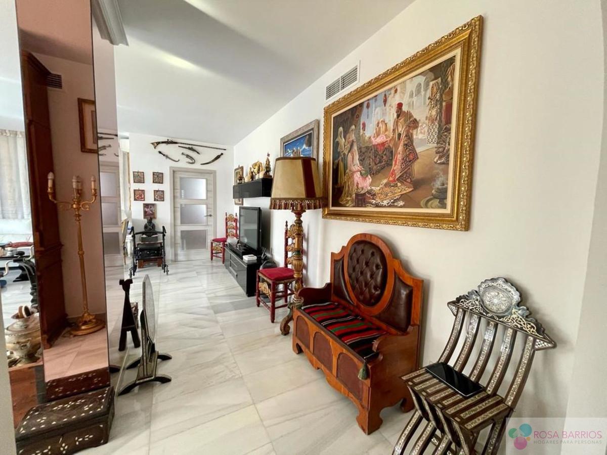 For sale of apartment in Puerto Banús