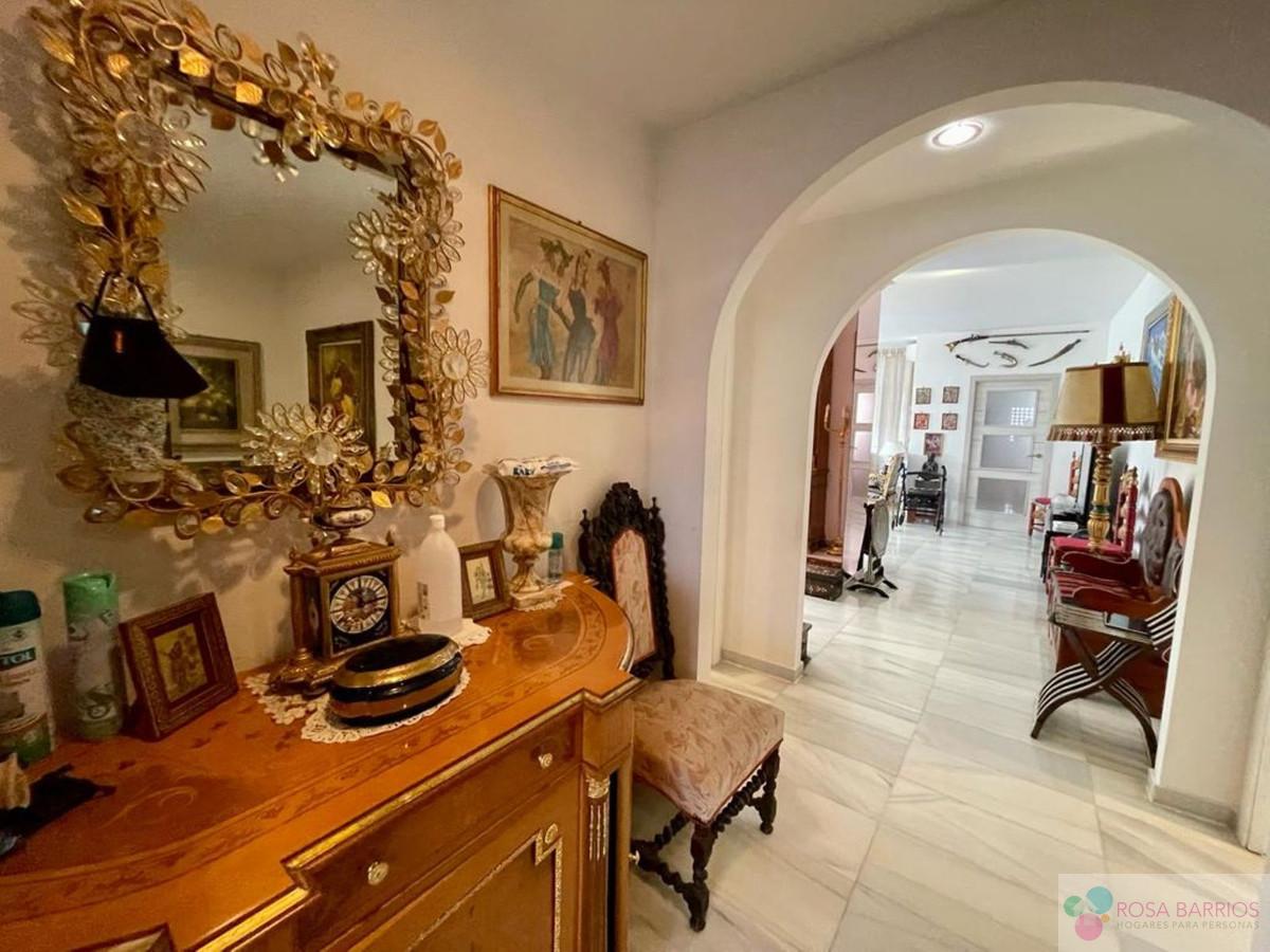 For sale of apartment in Puerto Banús